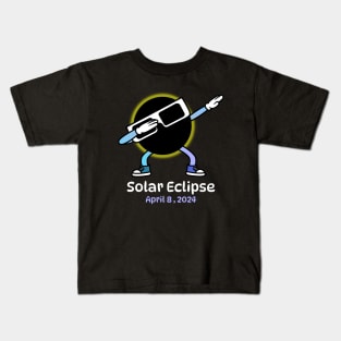 Funny Dabbing Eclipse Totality April 8, 2024 Total Solar Eclipse Kids T-Shirt